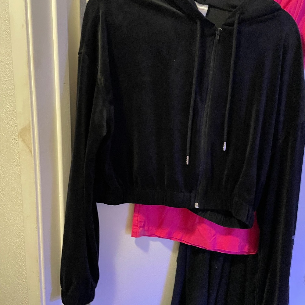 Cropped Velour Zip Up Hoodie